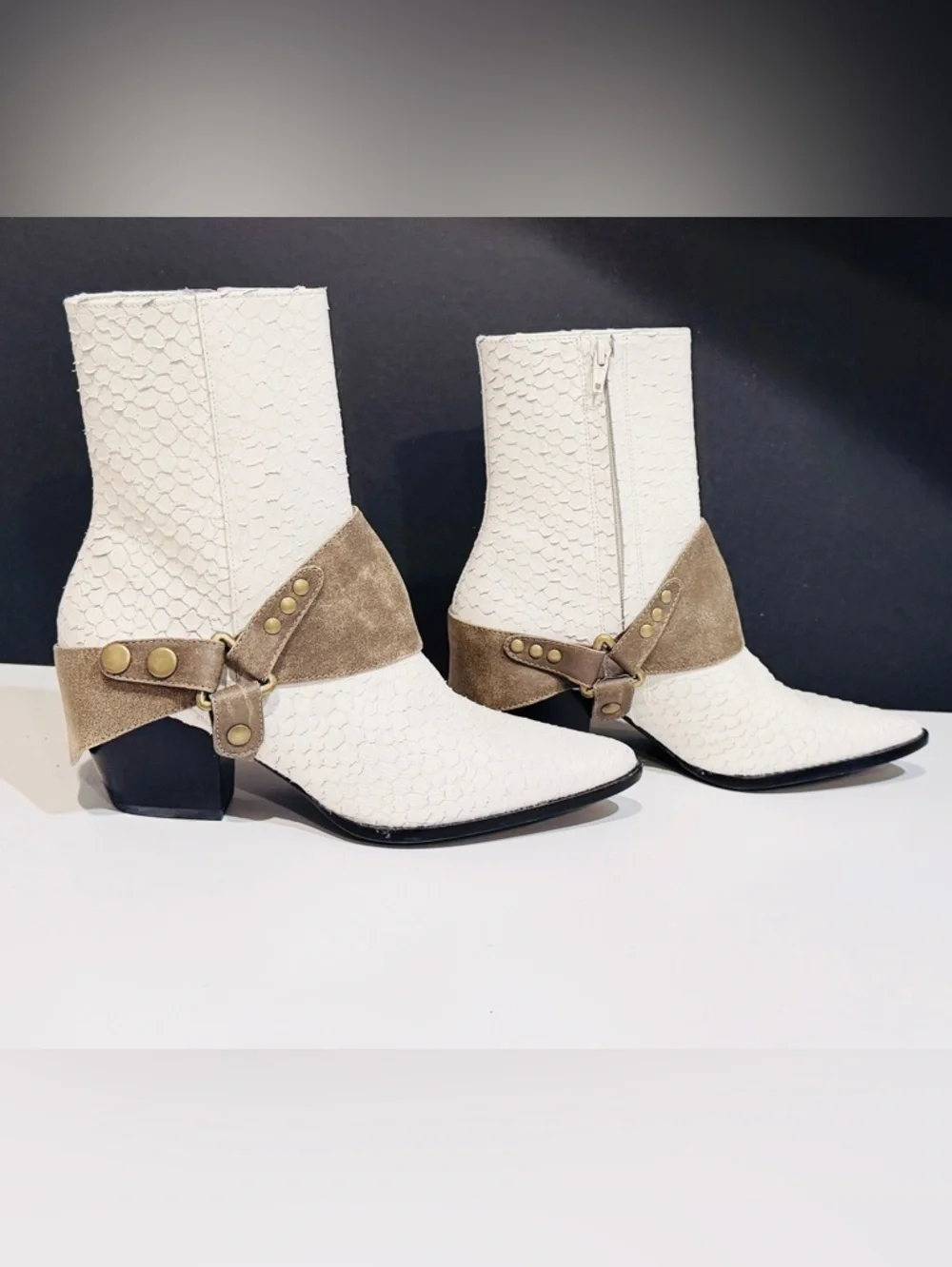 Matisse Caty Coachella Music Festival Western Snake Cowboy Ankle Bootie - Size 8
